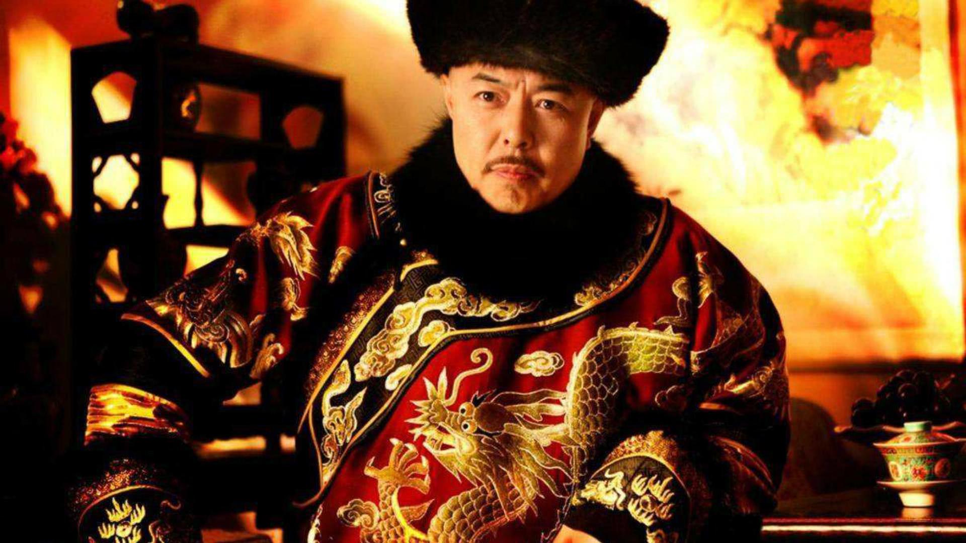 乾隆12岁结婚,怎么懂得房中之事?