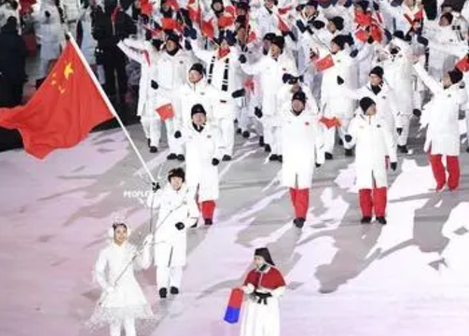 冬奥会开幕式几种语言播报?