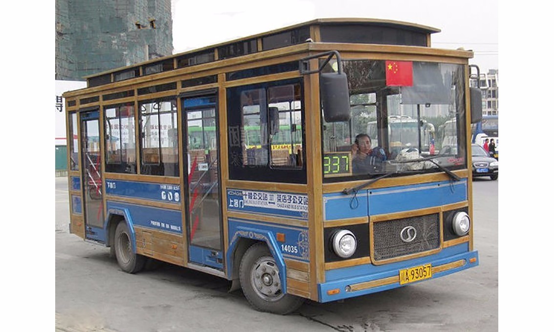 女孩公交车上被陌生人点燃头发,这名陌生人为何这么做?