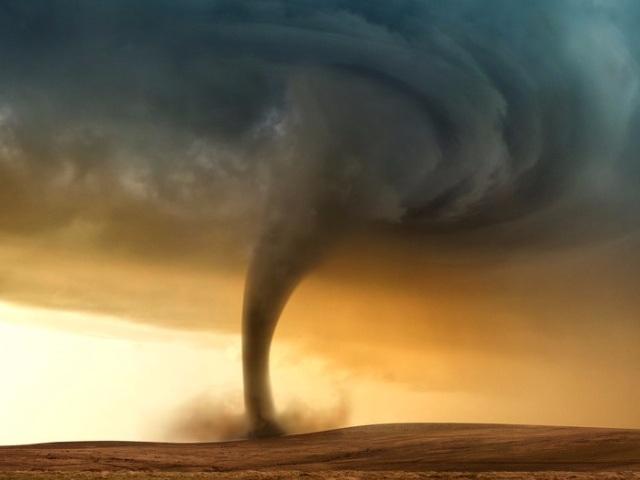 大连海域现龙吸水,此景象是如何形成的?