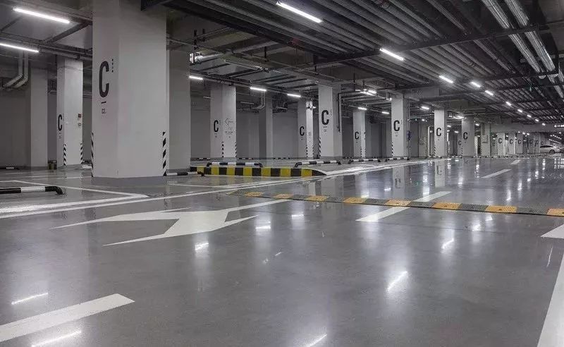 上海一大妈拥有90套房106个车位,这是种什么样的体验?