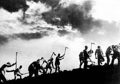 南泥湾开荒杨家岭讲话?