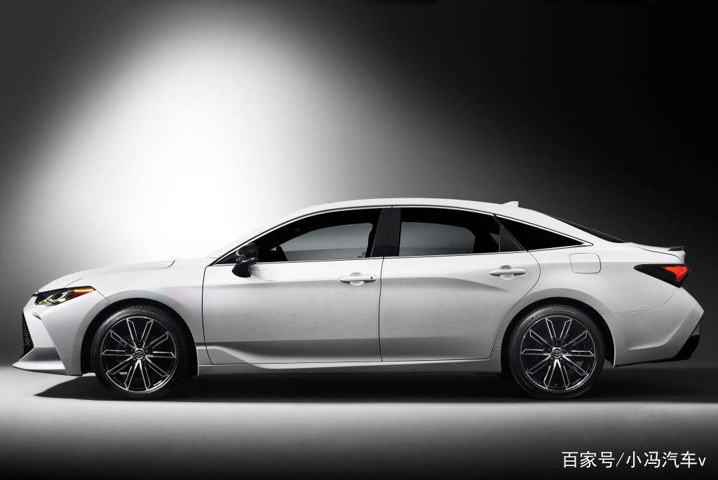 凯美瑞这车安全性怎么样,跟亚洲龙比呢?