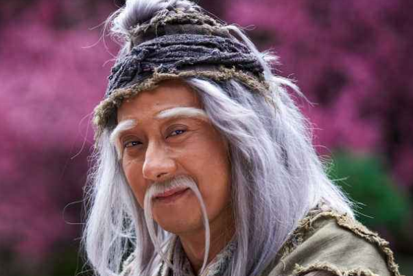 洪七公是因为什么少了一根手指,被叫做“九指神丐”的?