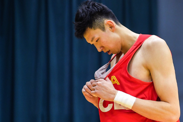 妻子称周琦躲房间不敢出门见人,为什么周琦被社会大众口诛笔伐?