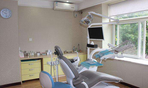 小伙拔牙10天后脑出血死亡,这是怎么回事?