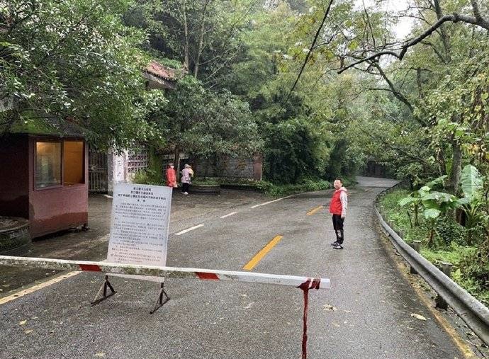 如何看待高德回应导航致景区拥堵这件事?