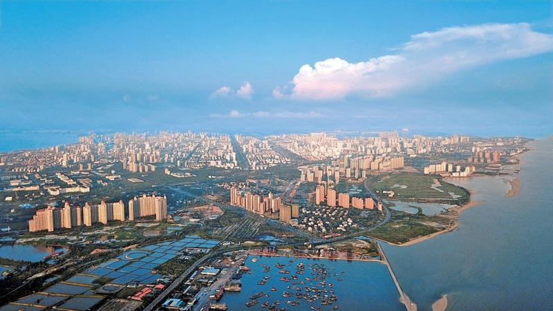 新冠肺炎密接者在广西北海旅游,为何不对密接者进行隔离?