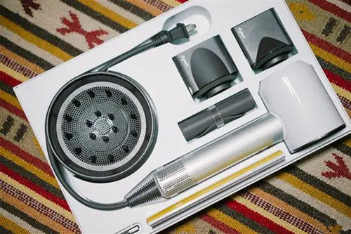 假冒戴森吹风机成本300售价2000,戴森吹风机为何成了假货重灾区?