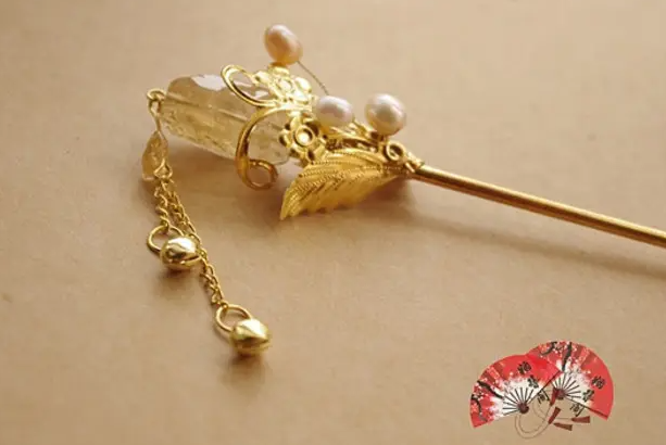 发簪盘头发简单好看的步骤