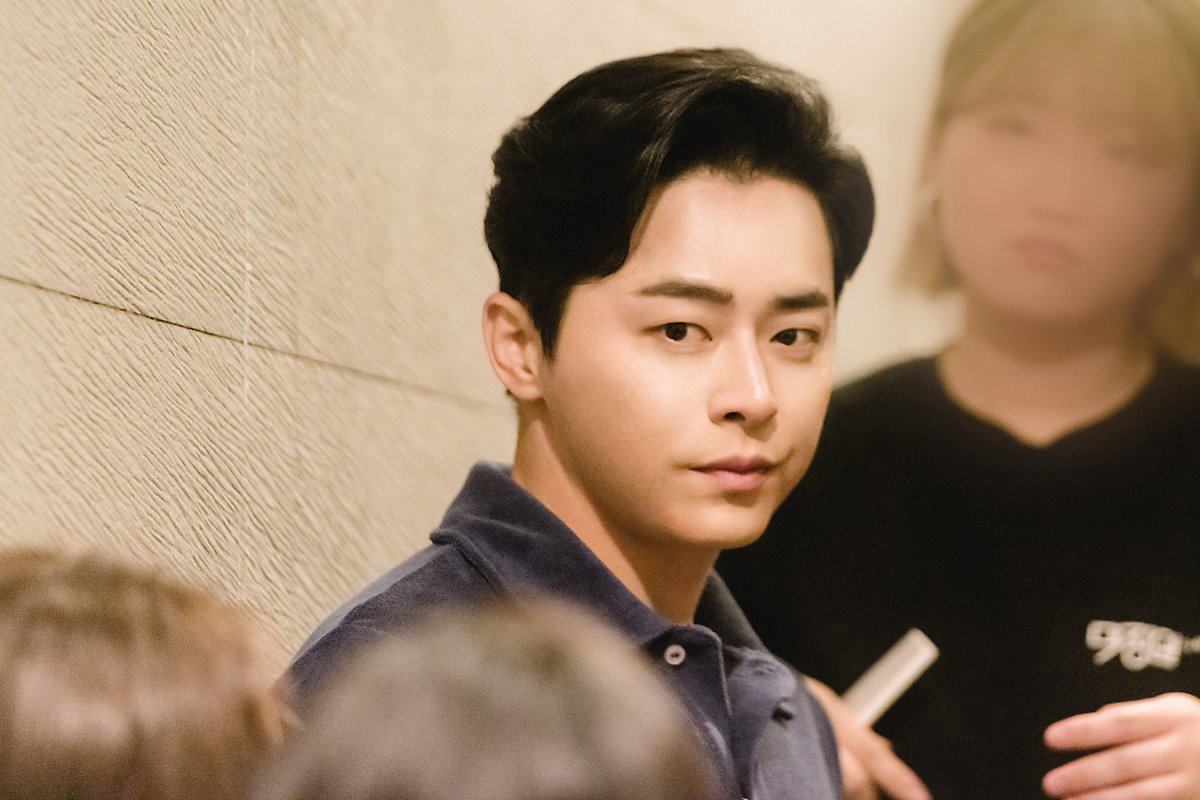 如何评价韩国的最新灾难电影《EXIT》？