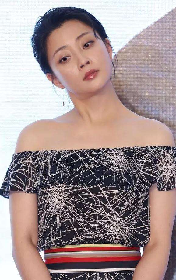 殷桃曾经离过婚吗,她的前夫是谁?