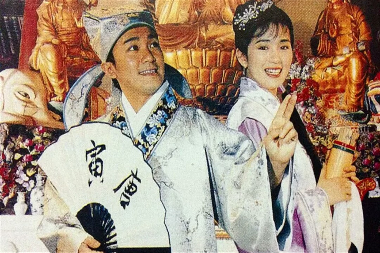 “赏花赏月赏秋香”的下句是什么?