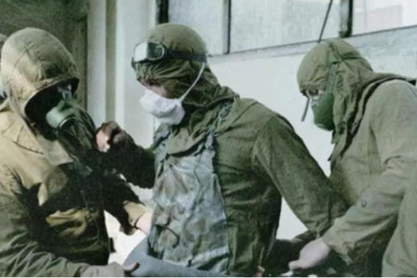 切尔诺贝利三勇士为什么没事?