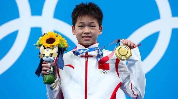 全红婵登上高中物理试卷,你知道是什么题吗?