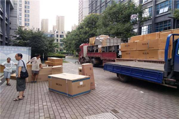 央视调查天价搬家费,这背后有着怎样的猫腻?