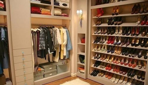 请衣橱整理师整理一次多少钱