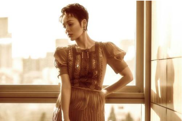 直性子火辣的宁静,碰上名嘴界中的炮筒子乐嘉,两人在节目中为什么吵架?