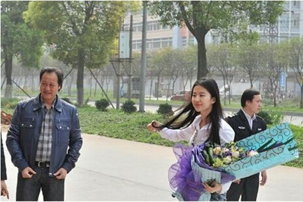 罗永浩曾在西门子北京总部门口砸冰箱,为何他要这么做?