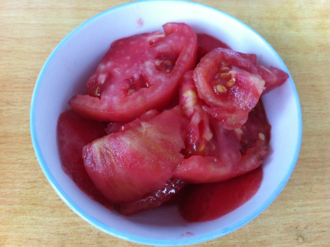 西红柿能和卷心菜一起炒吗？