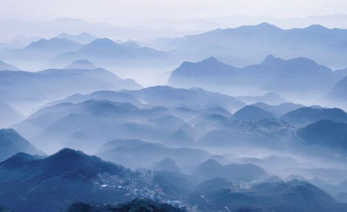 一座什么的小山填空题