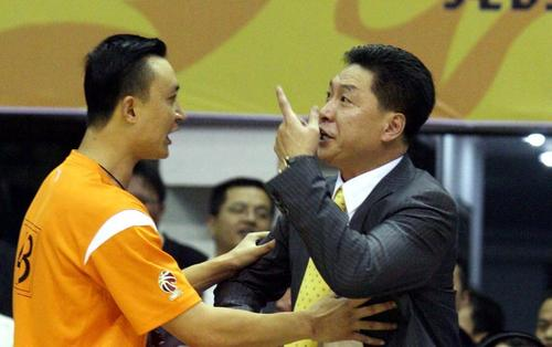 李春江下课，他因什么而下课？