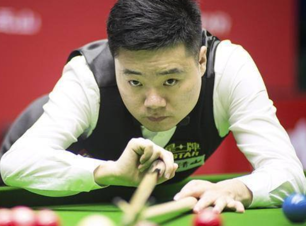 斯诺克一哥丁俊晖的年收入有多少呢？