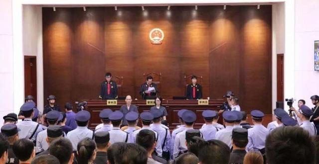 广东汕尾特大黑帮覆灭记，凶手恶贯满盈，后来怎样了？