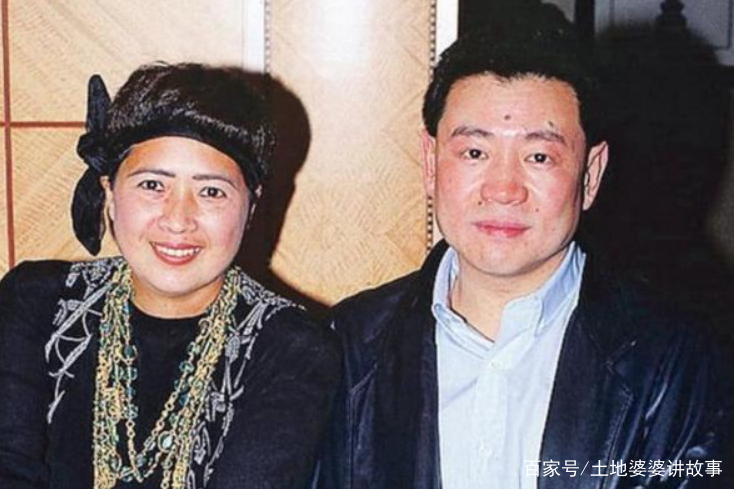 赌王原配、刘銮雄原配皆晚景凄凉,为何只有向太能得独宠多年?