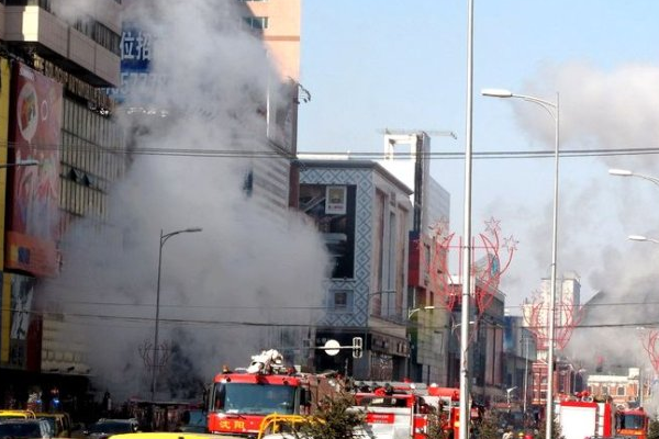 沈阳爆炸瞬间猫咪受惊原地起跳，燃气爆炸的威力有多大？