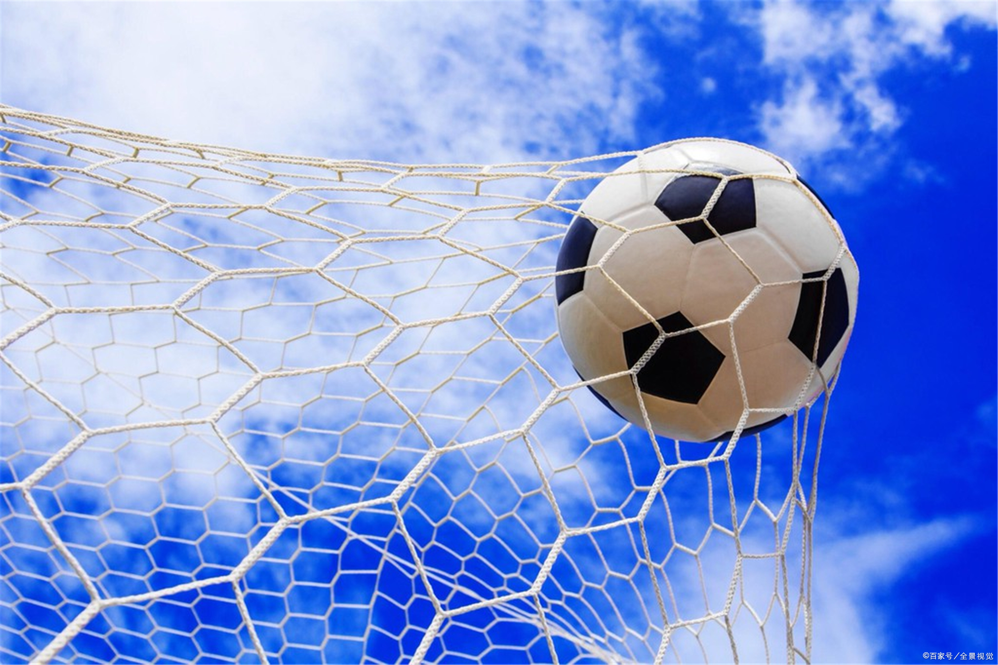 罗纳尔多的大儿子17岁代表巴西男足征战,如今怎么样了?