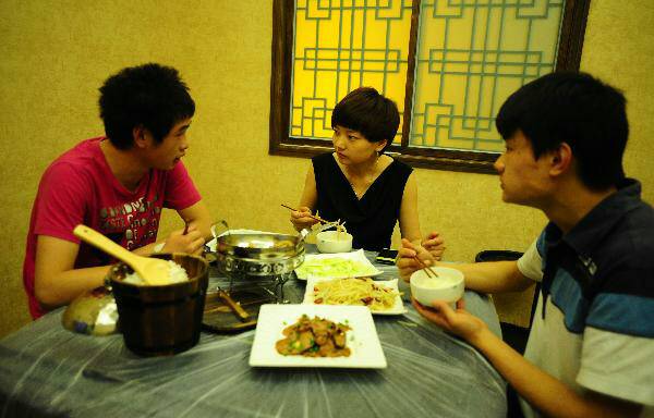 再婚家庭,孩子真的会得不到继父继母的爱吗?