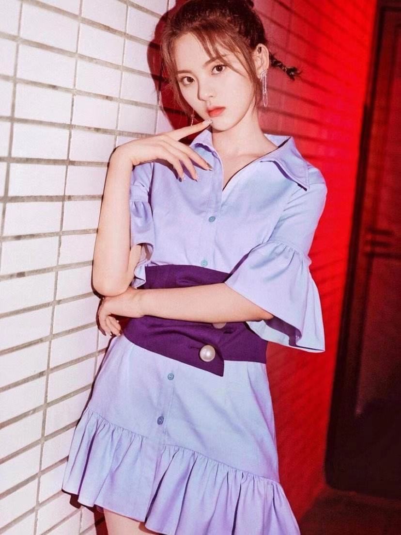 杨超越说还有多少一次来个痛快，艺人就应该承受别人的非议么？