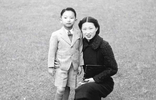 赵一荻的个人故事