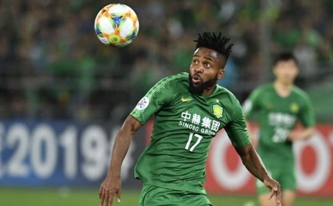 北京国安1-3不敌广州恒大的比赛里，巴坎布的表现如何？