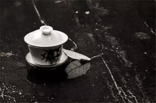 人走茶凉是什么意思?