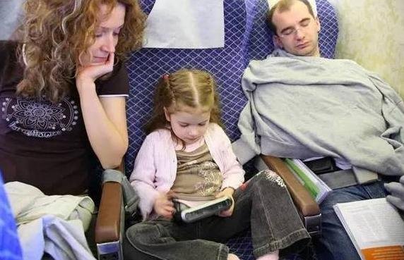 儿童机票怎么收费 儿童乘坐飞机需要买票吗