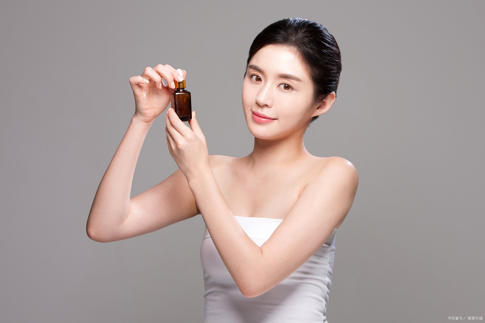 去黑眼圈用什么眼霜好？不同类型应该怎样对待呢？