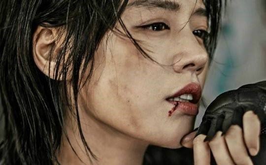 评价一下《橙红年代》中的聂万峰这个角色？