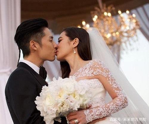 吴建豪与妻子已经多年没同房，女方曾对此不满，他们离婚内幕是什么？