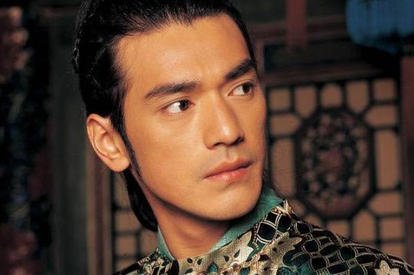 台湾“四小天王”，林志颖苏有朋吴奇隆火到至今，金城武怎么销声匿迹了？