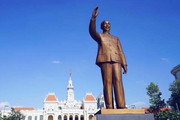 胡志明当年想迎回老婆林依兰,为何会遭到越共高层反对?