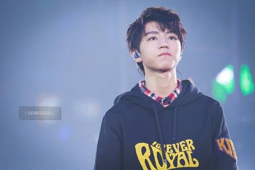 王俊凯宋亚轩同框上热搜,他们俩后来有哪些互动?