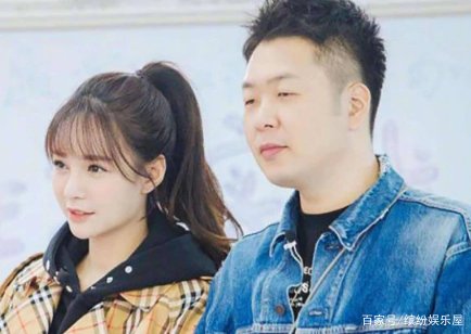 沈梦辰晒全家福为爸爸庆生，一家人其乐融融，杜海涛去哪了？