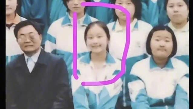 倪妮初中毕业照曝光，和现在相比，她的变化大吗？