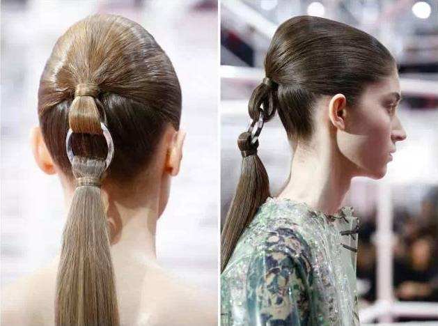 铁环编发搭配红衣的迪丽热巴，是不是又美又飒？