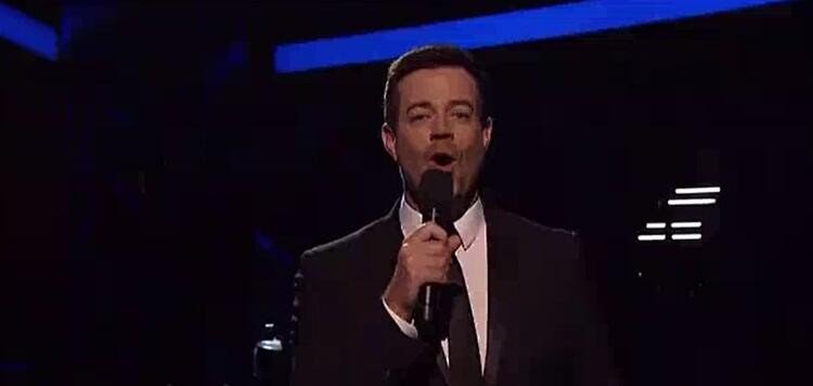 html中如何添加本地视频？