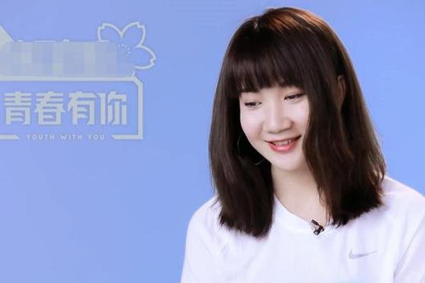 歌手乃万事件持续发酵！西安一大学生发不当言论后被勒令退学，你怎么看？