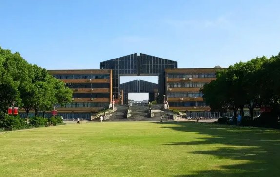 法学专业大学排名
