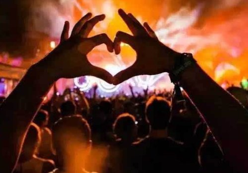 蹦迪的歌有哪些？